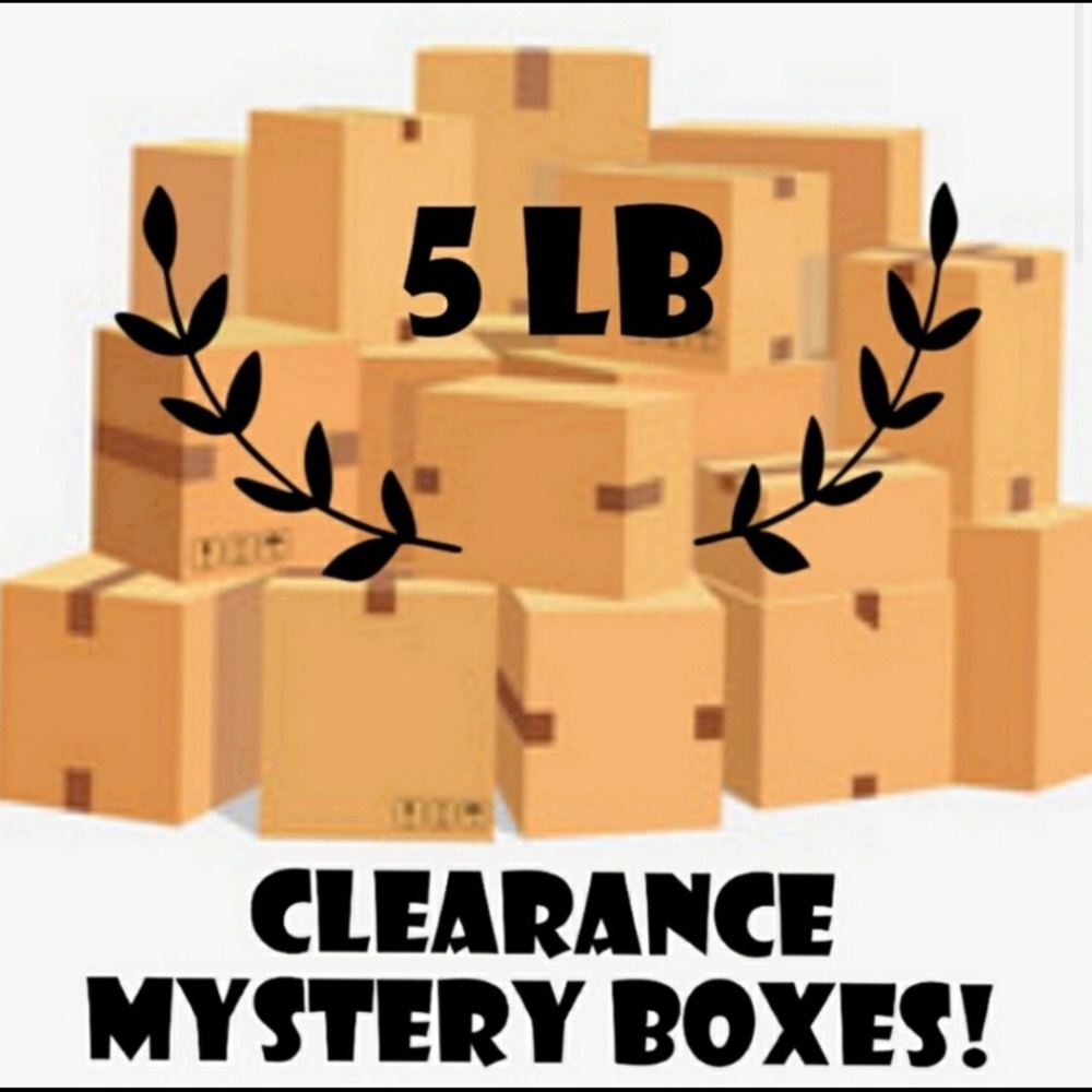 👚 NWT MYSTERY BOX 👖